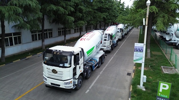 老哥俱乐部搅拌车